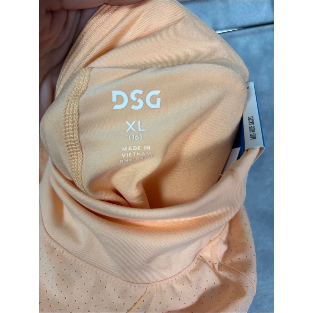 NWT New DSG Coral Performance Mid-Rise Skort Size Girls XL (16)